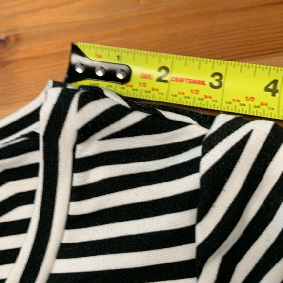 Thyme Maternity Black & White Dress, Winter Weight, tons of stretch - Picture 5 of 12